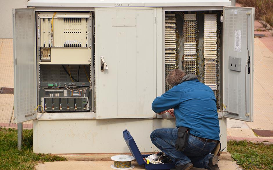 l'électricien Lisses